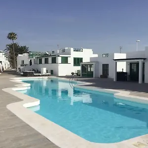 Apartamento Relax & Pool Next To The, Puerto del Carmen (Lanzarote)